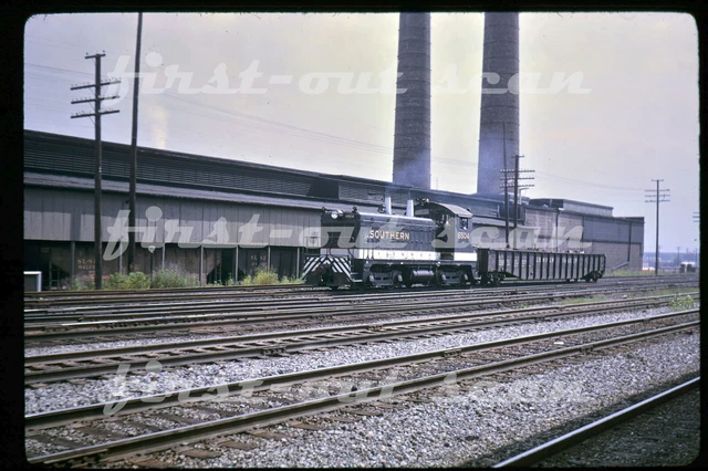 B Original Slide - Southern SOU 6504 EMD NW-2 Action Birmingham AL 1965