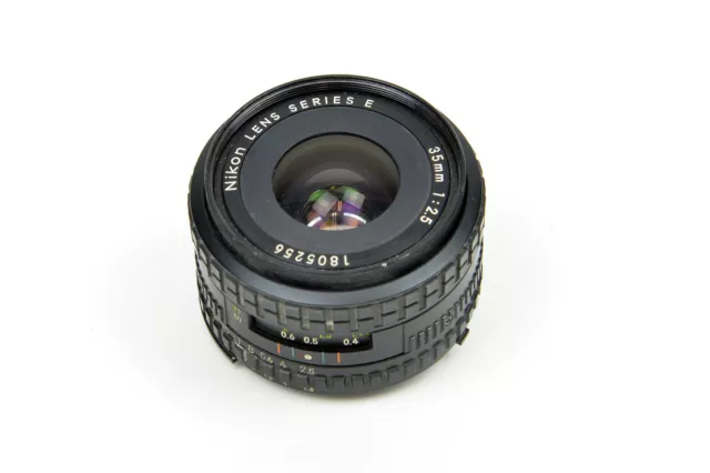 Nikon Lens Series E 35mm 35 mm 1:2.5 2.5 manuell
