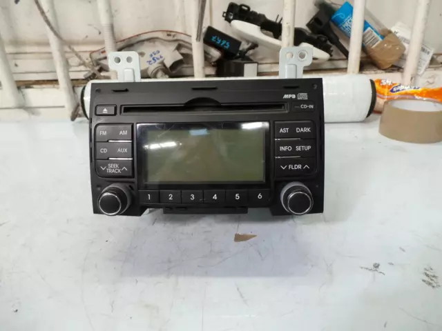 Hyundai I30 Radio/Cd/Dvd/Sat/Tv Mp3/Wma/Aux/Cd Player, Non Bluetooth Type, Singl