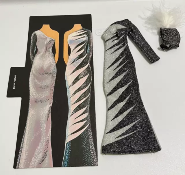 Cher Mego Fashions - Electric Feathers from Designer Collection (green box)