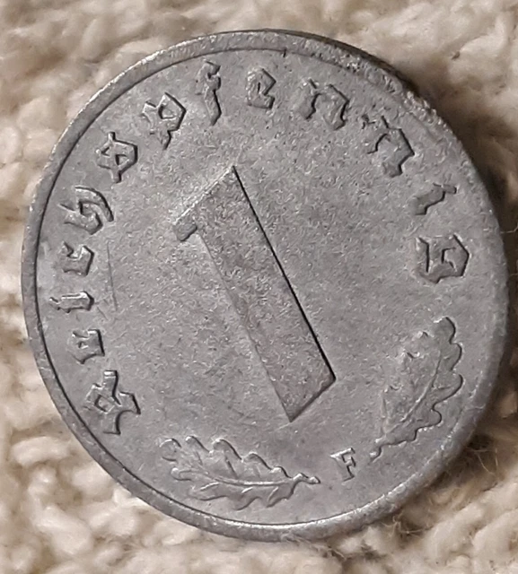 One 1943 WW2  1 Reichspfennig ~ German ~ WWII ~  Circulated Coin With Oxidation 3