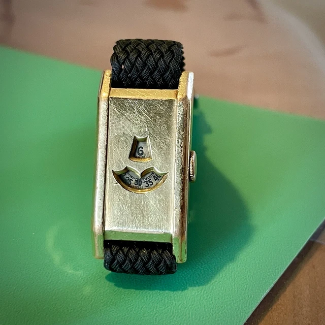Montre De Poche Suisse Rare à Saut D'heure Numérique - Mécanique, Cadran Blanc, Boîtier Argenté, Occasion