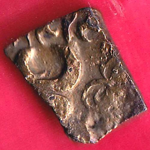Ancient India Vidarbha Taurine Symbol Punch Marked Copper Coin #Se8