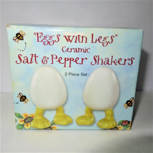 Eggs with Legs SALT & PEPPER Shaker Set Vintage Giftco 4" Tall .