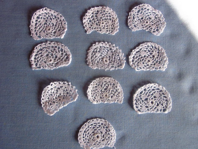 20 éléments identiques faits main au crochet dentelle d'Irlande anciens 1900