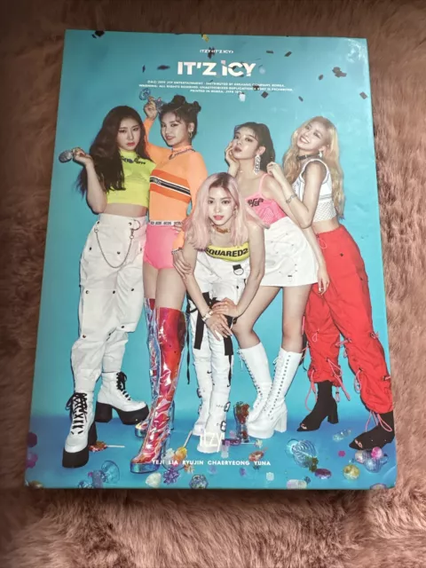 Itzy 'Icy' Official Album NO PHOTOCARD + FREEBIES