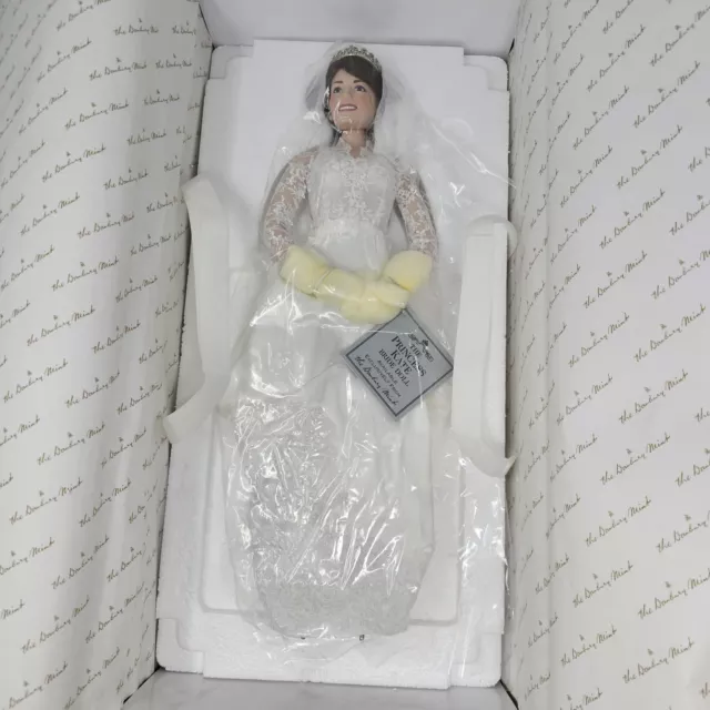 The Danbury Mint The Princess KATE Bride Doll 2011 NEW In Box Royal Middleton