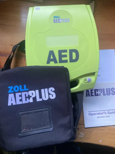 Zoll AED Plus Defibrillator with Pads Batteries and Carry Case