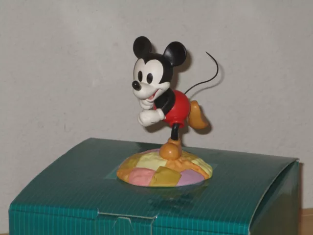 Walt Disney Classics Mickey Mouse On Top of The World Figure Through The Mirror