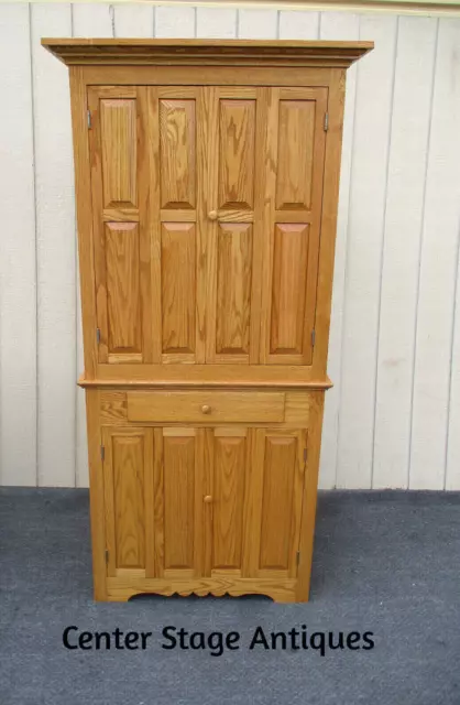 63297 Solid Oak Tom SEELY Corner Cabinet Curio 63297 Solid Oak Tom SEELY Corner Cabinet Curio