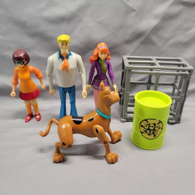 1999 HANNA BARBERA Scooby Doo Posable Fred and Velma Rubber Figures $10 ...