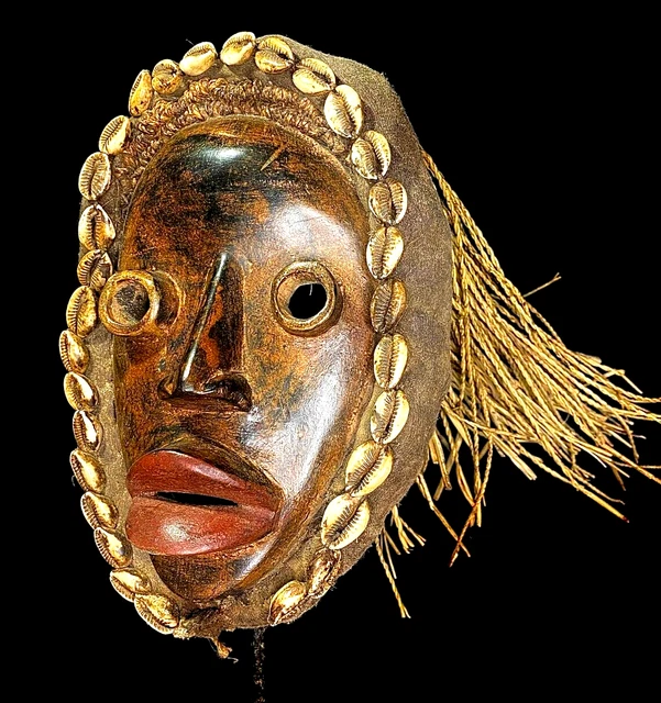 African Hand mask Face Tribal WOOD Hand Carved Vintage Wall Hanging Dan -6601