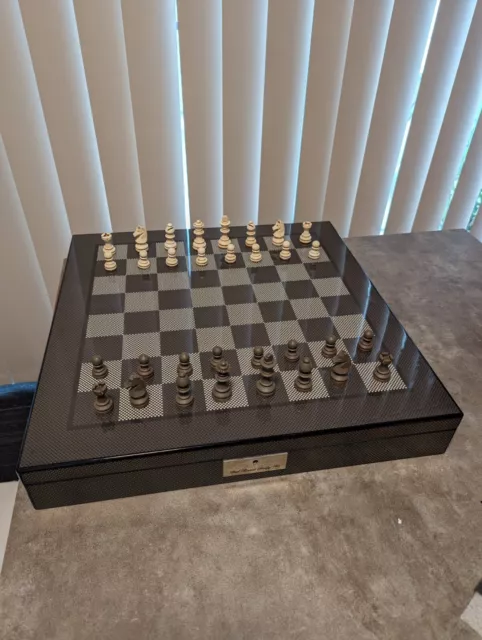 Dal Rossi 50cm x 50cm "Carbon Fibre" Look Wooden Chess Set Board with Storage