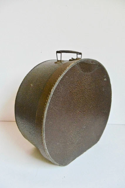 ANCIENNE BOITE À PETIT CHAPEAU OU D'ENFANT - CARTON SIMILI CUIR Ø 34 cm Ht 15 cm
