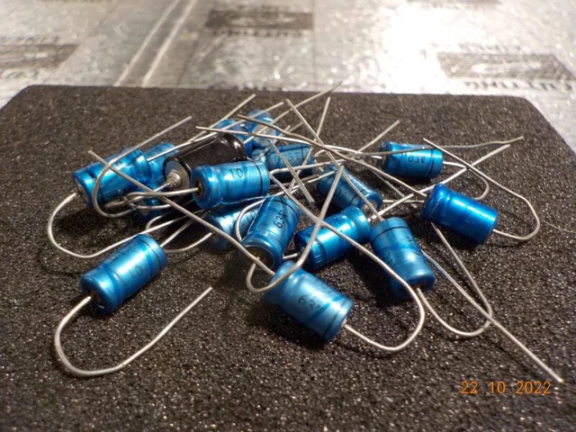 Condensatori Elettrolitici CD11 100V - 1µF A 82µF - Lotti Assortiti Per Elettronica - Foto 2