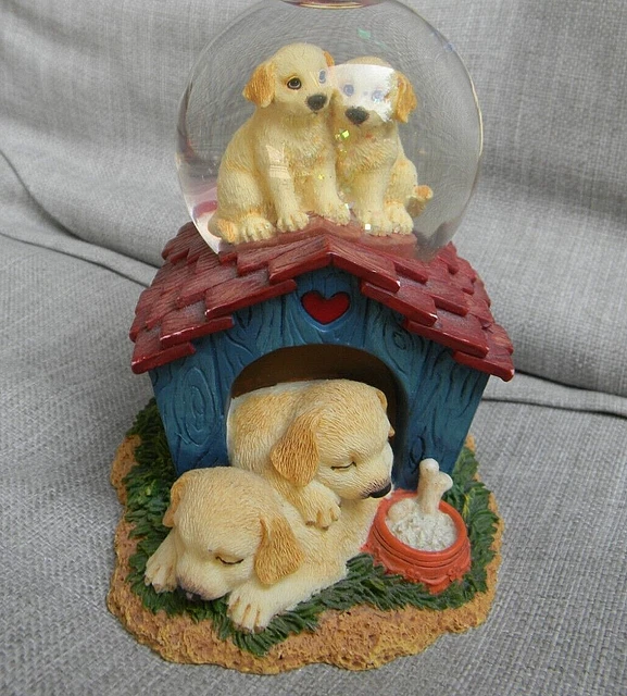 GLOBO DE NIEVE MUSICAL BRILLO DE AGUA Perros cachorros Para eso están los amigos