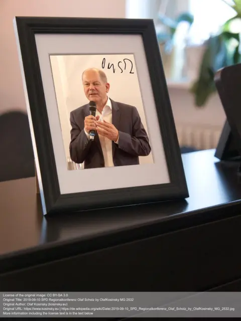 Repro-Autogramm - Olaf Scholz - Gerahmt - SPD - Bundeskanzler