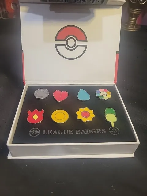 Pokémon All 8 Kanto Gym Badges Gen. 1 for Cosplay - Collector Box