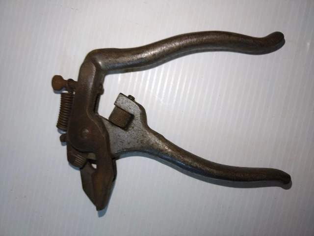Lot D'outils Anciens Brocante - Marque Nogent, En Acier - Occasion Bon état