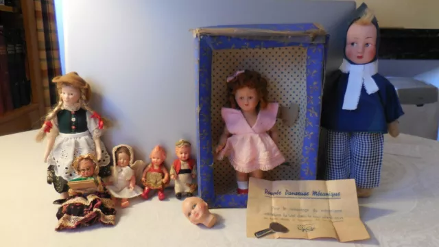 Lot de poupées anciennes diverses