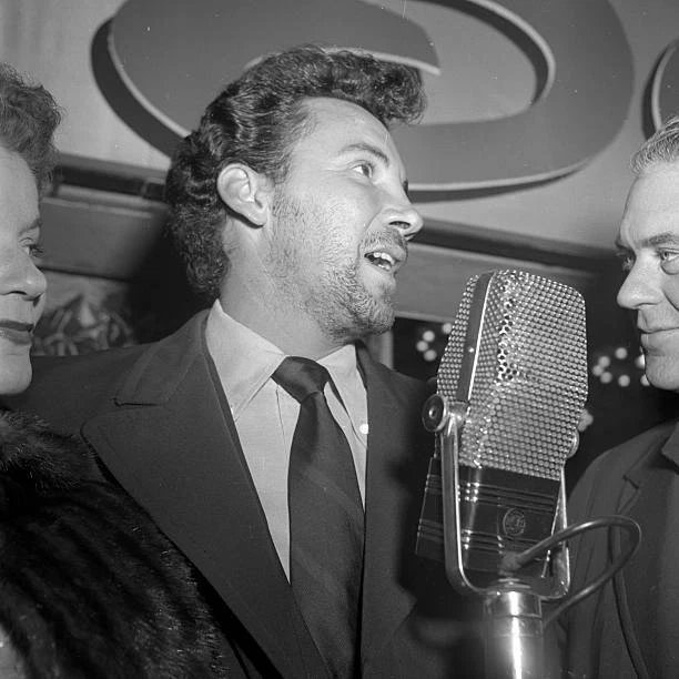 Cameron Mitchell talks at an event in Los Angeles CA 1960s OLD MOVIE PHOTO