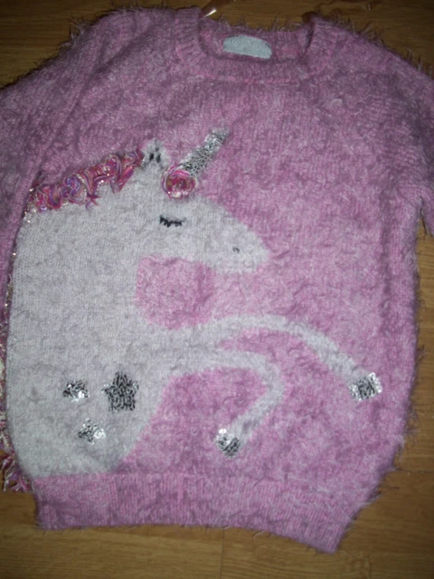 Girl's bundle  clothing.Age 6-7 years.Trousers, tops,hoodie,jumper.Free Postage! 7