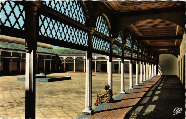 CPM MAROC-Marrakech-Palais de la Bahia-La Cour d'Honneur (329274)
