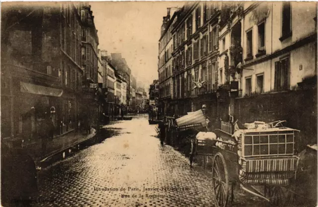 CPA Inondation de PARIS 1910. Rue de la Roquette (562155)