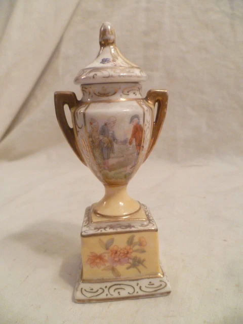 Ancienne Table Miniature En Porcelaine Pour Poupée – Fabrication Allemande Vintage