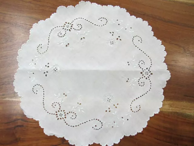 Vtg Madeira Linen DOILY Round Embroidered White on White Floral Cut Work