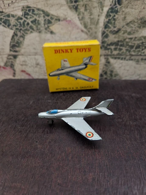 A pre-war French Dinky Toys No. 60 Avions part gift set, comprising Arc-en-Ciel, Hanriot type 180T