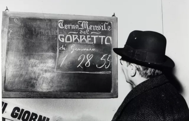 Foto vintage de archivio Milán, Una La Tiendas Apuestas Lote , 1948 , impresión