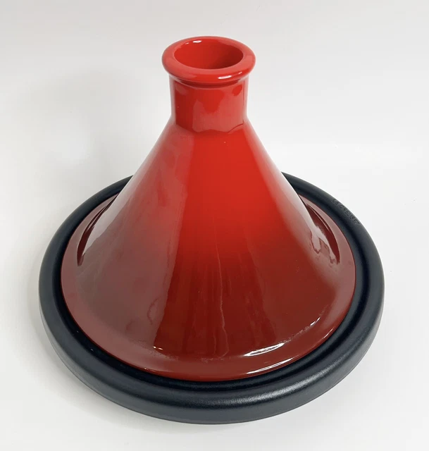 LE CREUSET 2.5 qt. Flame Red Stoneware and Cast Iron  Moroccan Tagine