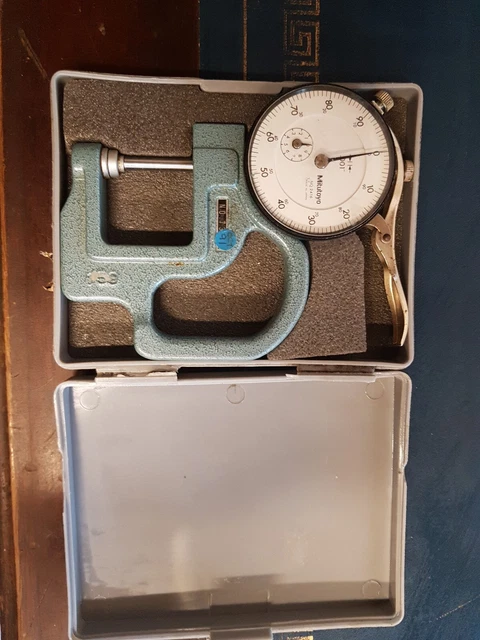 MITUTOYO 7301 DIAL Thickness Gauge Micro Scale 0mm-10mm Range No.2046F