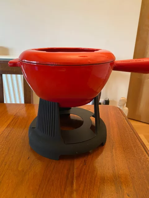 Le Creuset Cherry Red Cast Iron Fondue Set