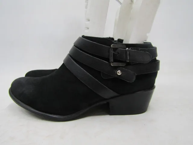 Steve Madden Womens Sz 8.5 M Black Leather Zip Buckle Ankle Fashion Boots Bootie