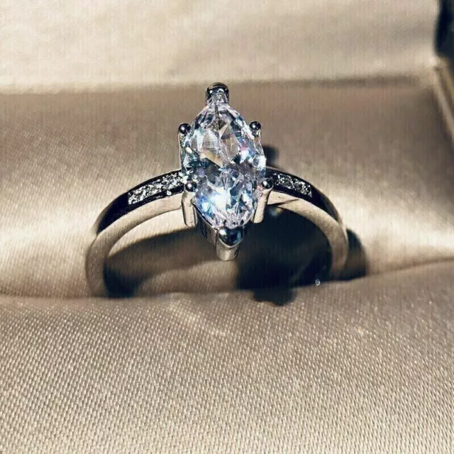 Anillo de boda con solitario de diamante de imitación marquesa de 2...