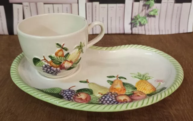 Set Petit Déjeuner Tasse Et Assiette Décor Barbotine Fruits