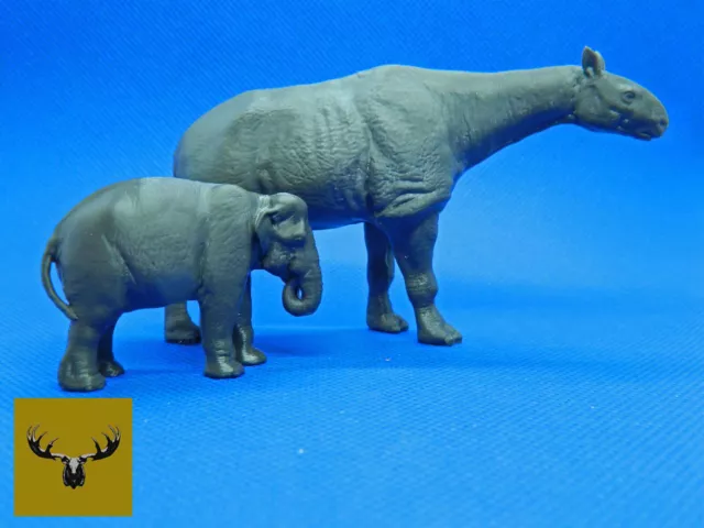 Paraceratherium and Elephant in 1/72 scale. Very detailed resin cast!