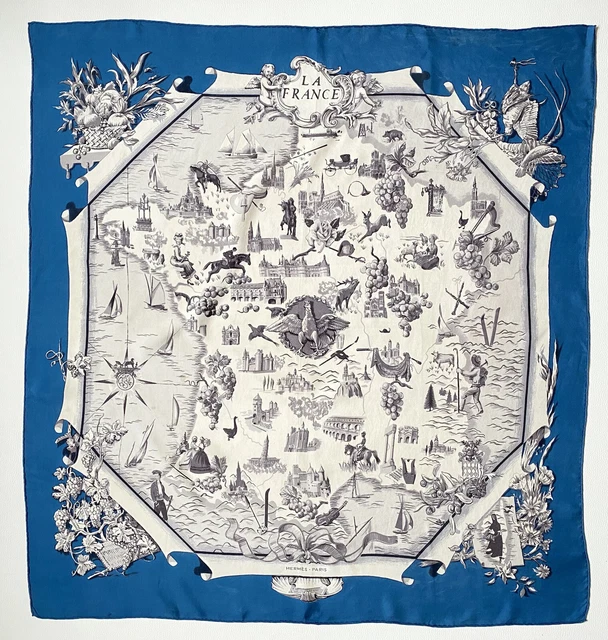 Carré Hermès Vintage 'Les Éperons' Par Françoise De La Perrière - Soie Bleu Et écru - Année 1976