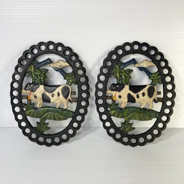 2x Cast Iron Round Oval Footed Trivet Country Cow Farmhouse Kitchen Decor Vintag