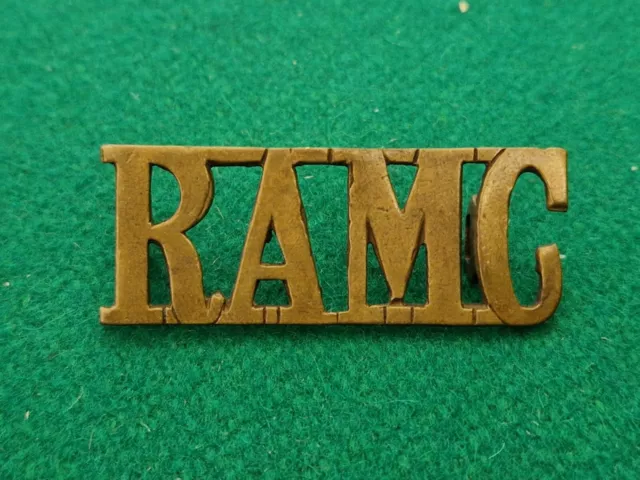 WW1 46 mm RAMC Royal Army Medical Corps Military Shoulder Title Badge