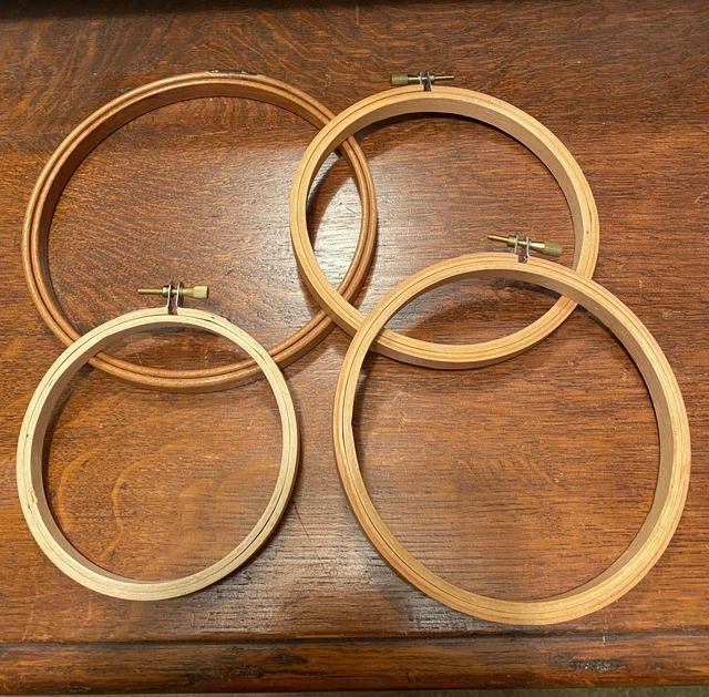4 aros bordados de madera con tornillo de ajuste y cierres de resorte - 4"" - 5"" - 6""