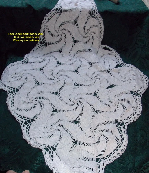 Chemin De Table Ovale Blanc - Broderie Filet Main - Napperon 40x105 Cm