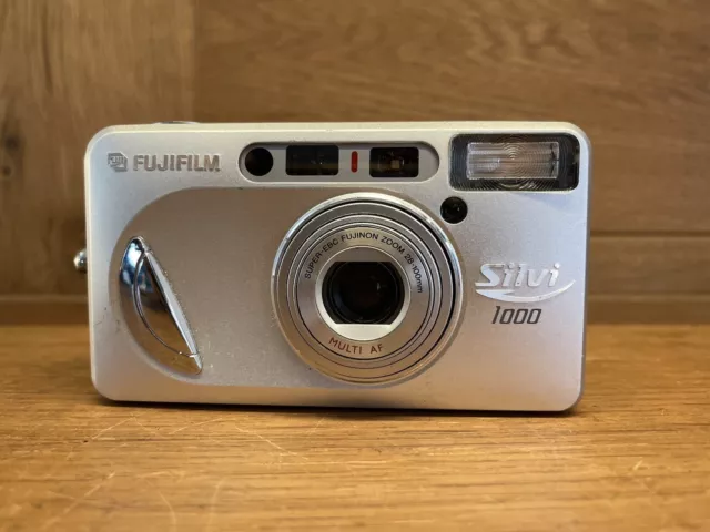 *Near Mint* Fuji Fujifilm Silvi 1000 Point & Shoot Film Camera 28-100mm From JPN