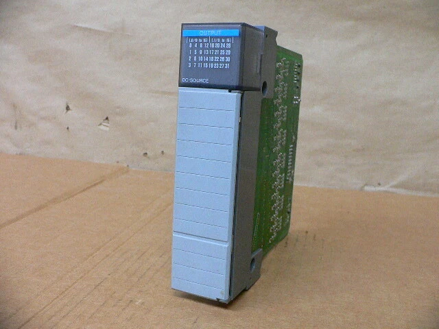 Allen Bradley 1746-OB32 Output Module Series  DC SourcE