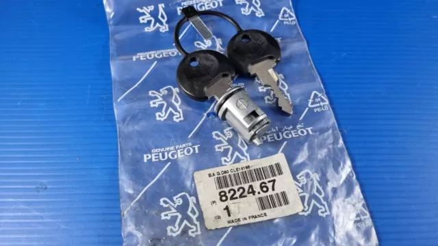 Barillet serrure de boite à gant PEUGEOT 205 PEUGEOT 306 PEUGEOT 405 NEUF NOS