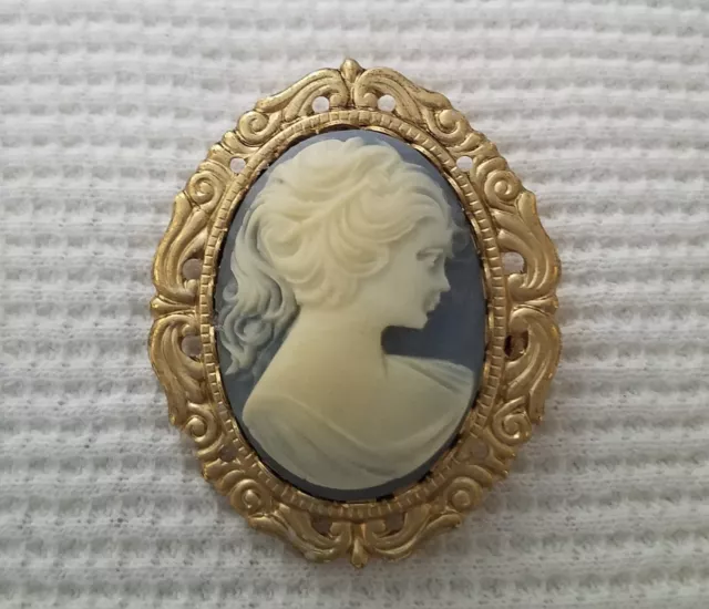 Vintage BLUE CAMEO PIN PENDANT Brooch Victorian Revival Style Jewelry