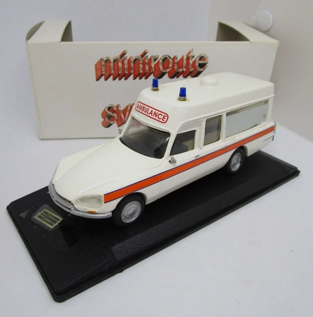 AU697 MINIROUTE SVM 1/43 CITROEN DS CURRUS AMBULANCE Ref 49 KIT RESINE MONTE AU697 MINIROUTE SVM 1/43 CITROEN DS CURRUS AMBULANCE Ref 49 KIT RESINE MONTE