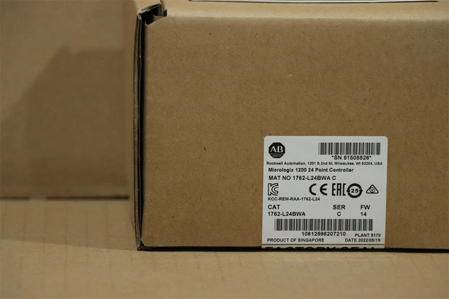 Allen Bradley 1762-L24BWA SER C MicroLogix 1200 24 Point Controller